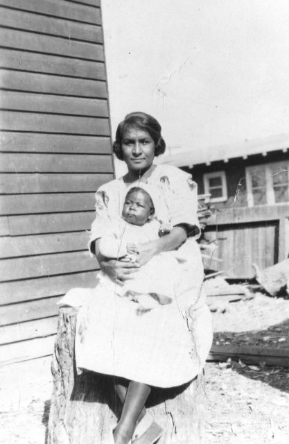 rr 1922 rr and mother zellee