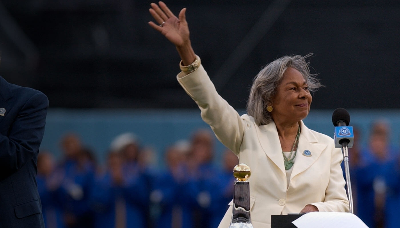 Rachel Robinson honored on 100th birthday at All-Star Game