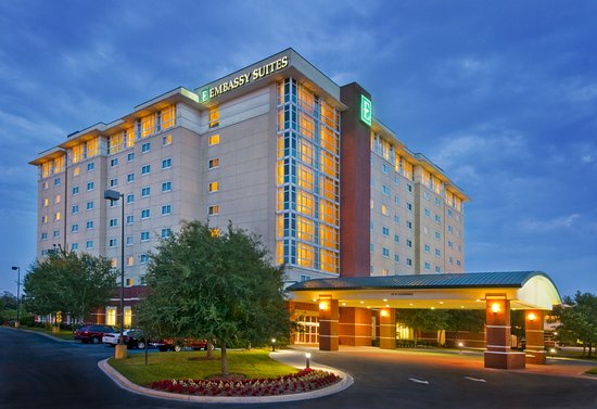 embassy suites charleston