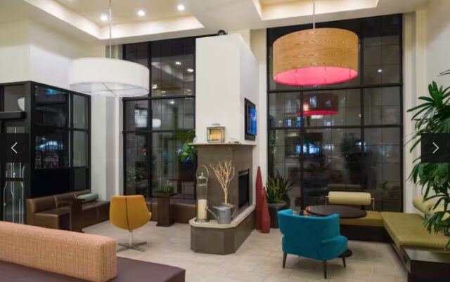 hilton garden inn lobby